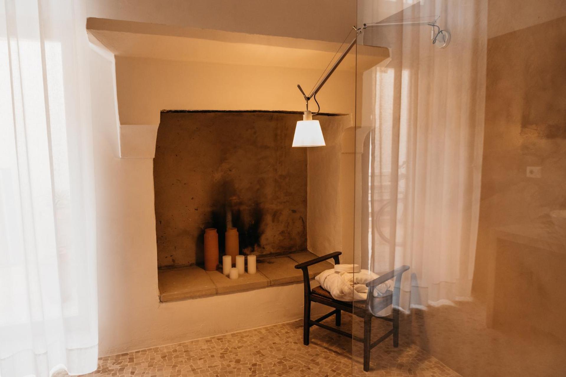 Palazzo Pati Hotel Tiggiano Buitenkant foto