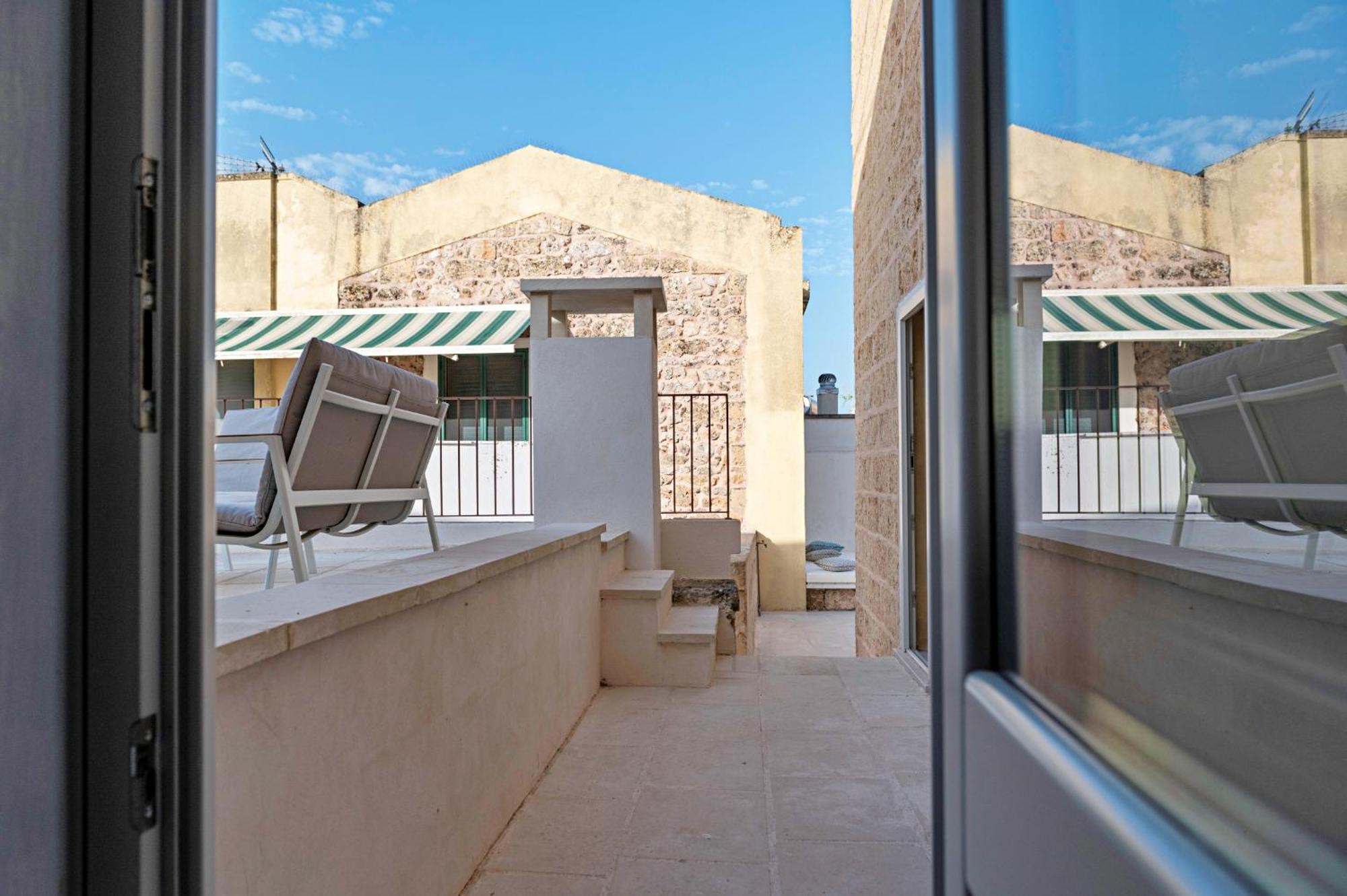 Palazzo Pati Hotel Tiggiano Buitenkant foto