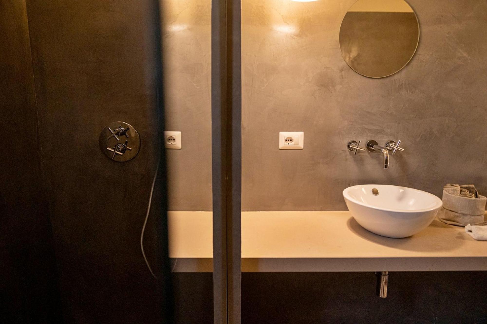 Palazzo Pati Hotel Tiggiano Buitenkant foto