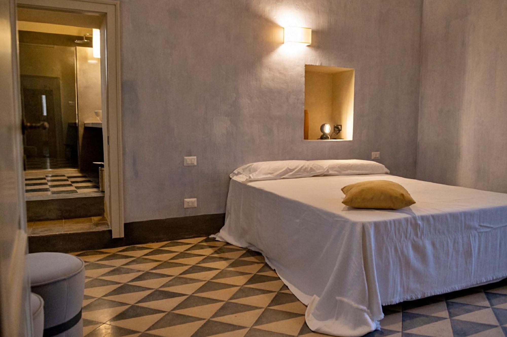 Palazzo Pati Hotel Tiggiano Buitenkant foto