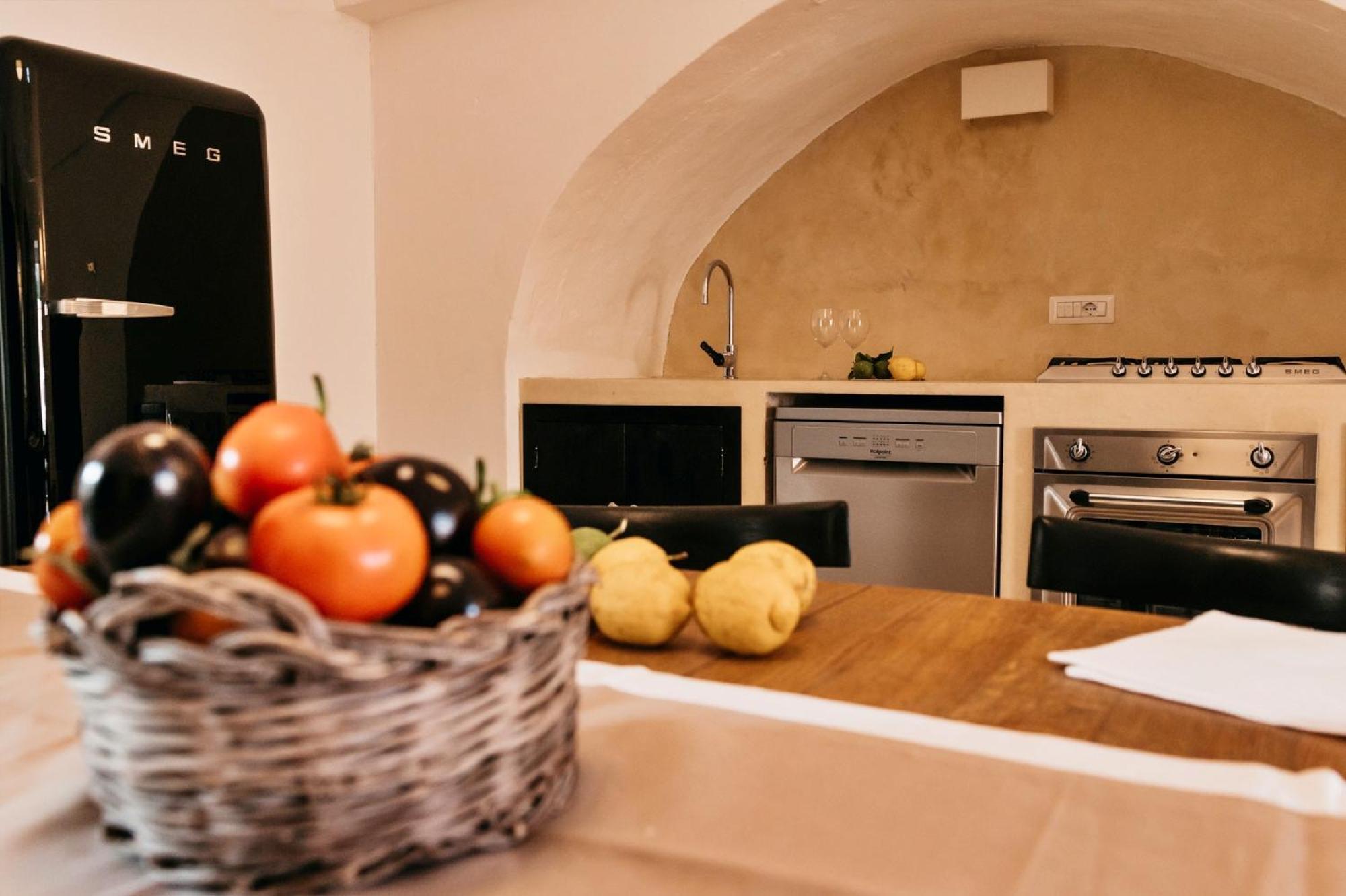 Palazzo Pati Hotel Tiggiano Buitenkant foto