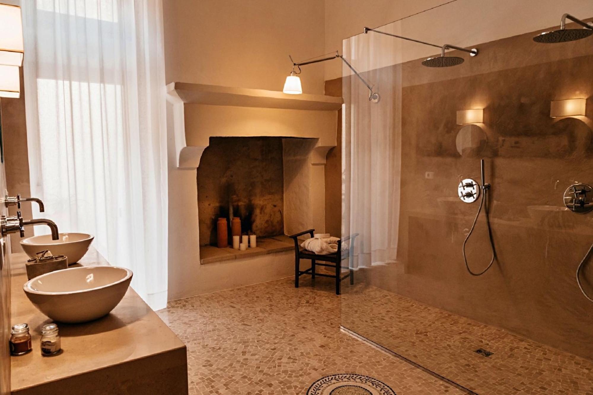 Palazzo Pati Hotel Tiggiano Buitenkant foto