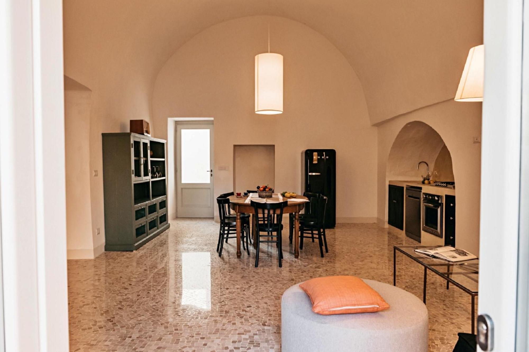 Palazzo Pati Hotel Tiggiano Buitenkant foto